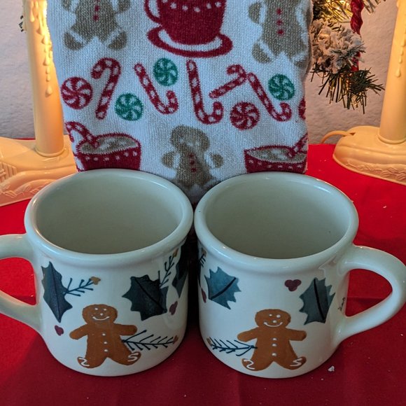 2 Vtg. 1982 Ceramic Gingerbread Man Mugs/Matching Hand Towel Hot Chocolate - Picture 12 of 13